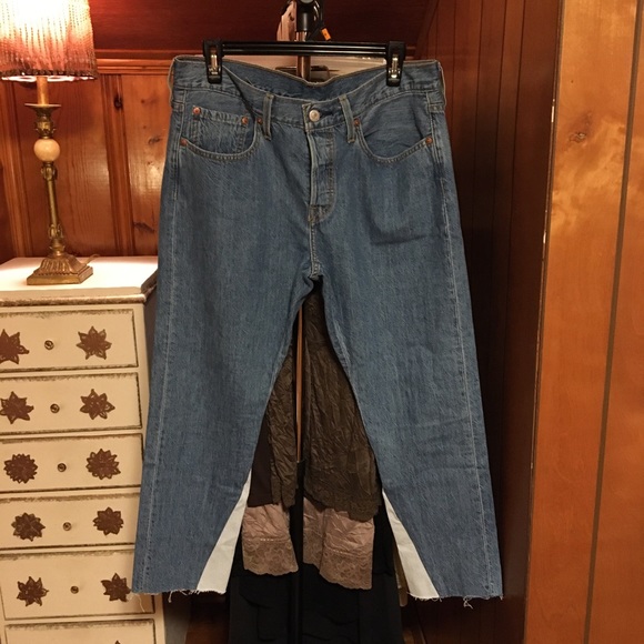 Levi’s 501 Taper Leg Cropped Jeans NWOT - Picture 1 of 7